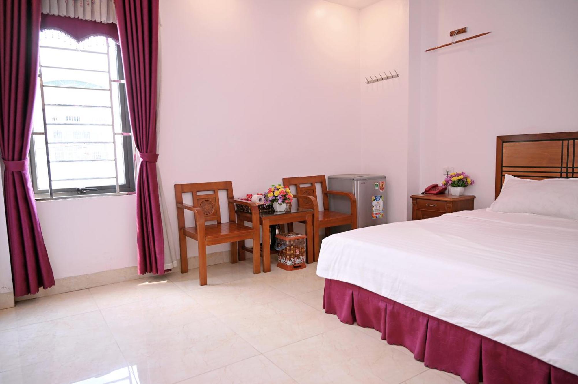 Khach San Hoang Ha River Town Yen Bai Exterior photo
